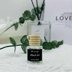 Black Ice Car Air Freshener: Oil Fragrance